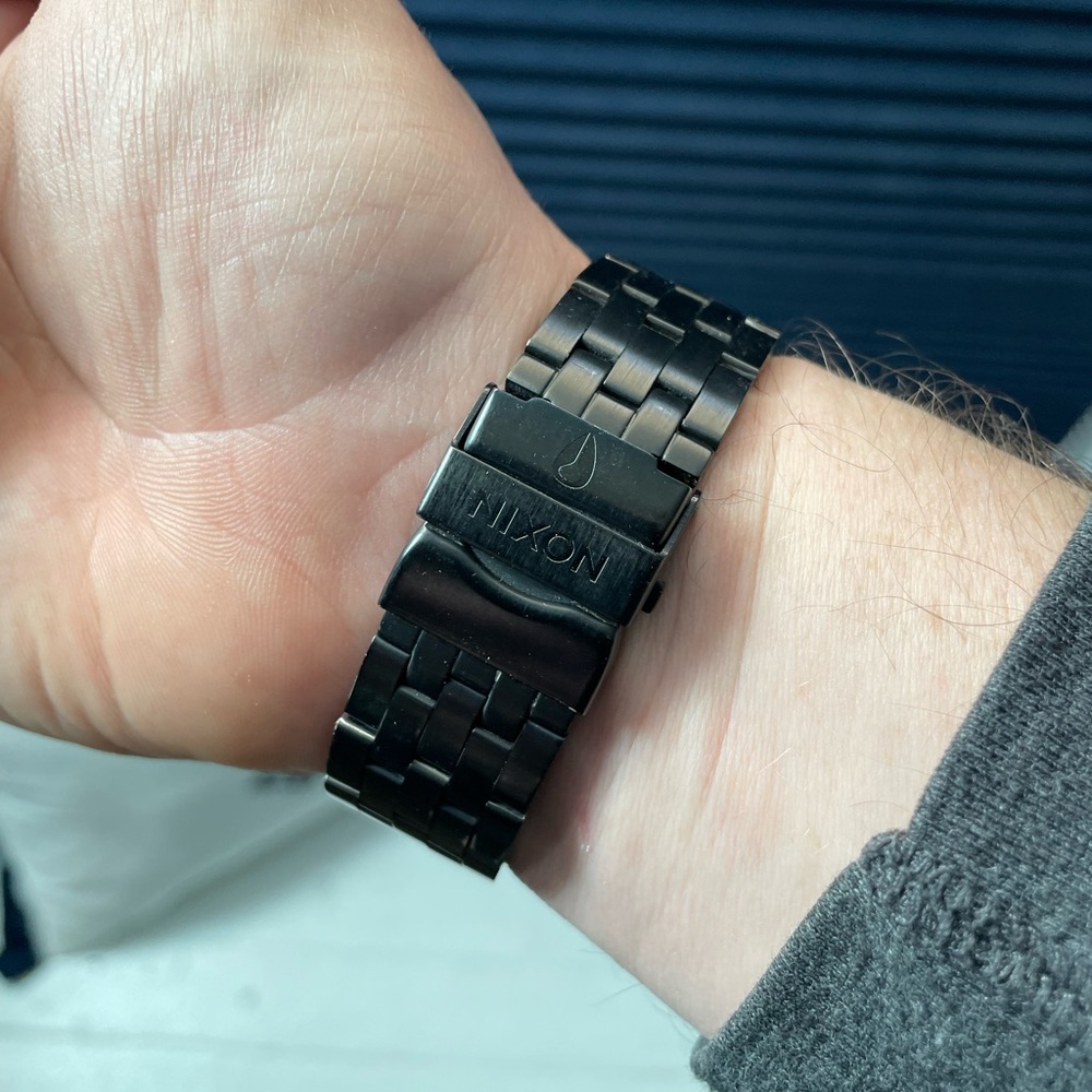 Nixon “C45 Ss” Stainless Steel Watch View 4
